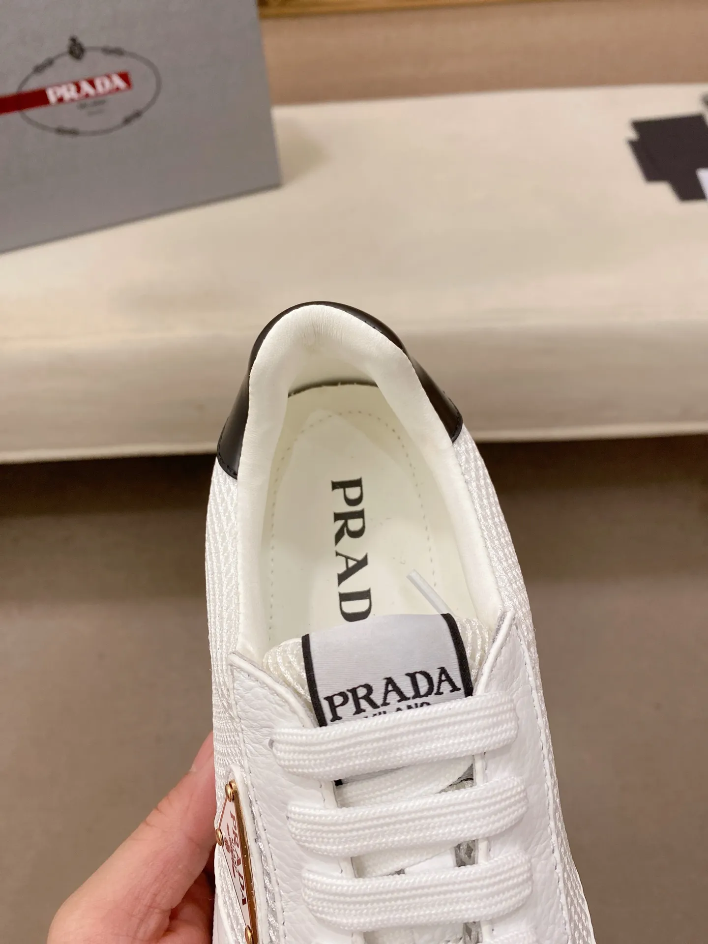 Men's shoes 💰 580💰 ✔️✔️✔️High version High-quality new PRADA (Prada) counters are launched simultaneously, new men's shoes, 😘fabrics are selected from first-layer cowhide fabrics. Lining: Imported cowhide leather lining. 👍🏿High-end☄️Open-molded non-slip rubber outsole, exquisite lines, simple and elegant, comfortable and high-end for leisure travel. Code number: 38 to 45